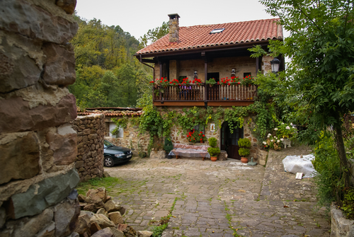 Casas Y Chalets A La Venta En Asturias En Los Que Huir De La Ciudad Press Tucasa Com